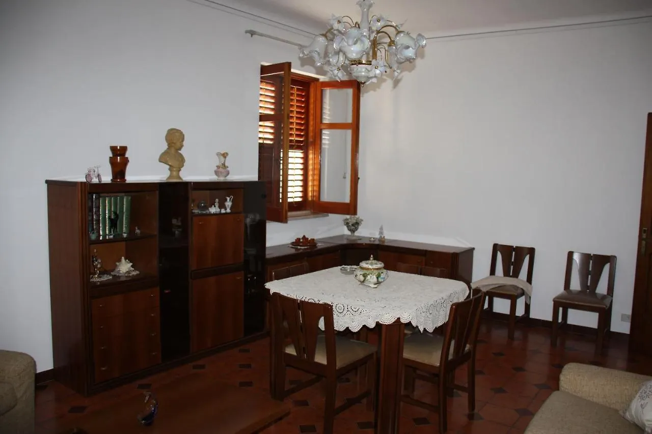 דירות פוצאלו Casa Viola 0*,  איטליה